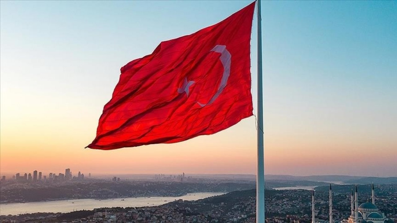 Le Monde'a göre Türkiye, zayıflayan Avrupa Birliği için vazgeçilmez ortak haline geldi