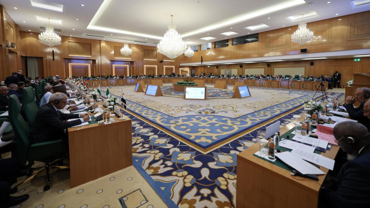 Suriye, Türkiye'nin girişimiyle yeniden İİT'ye üye oldu