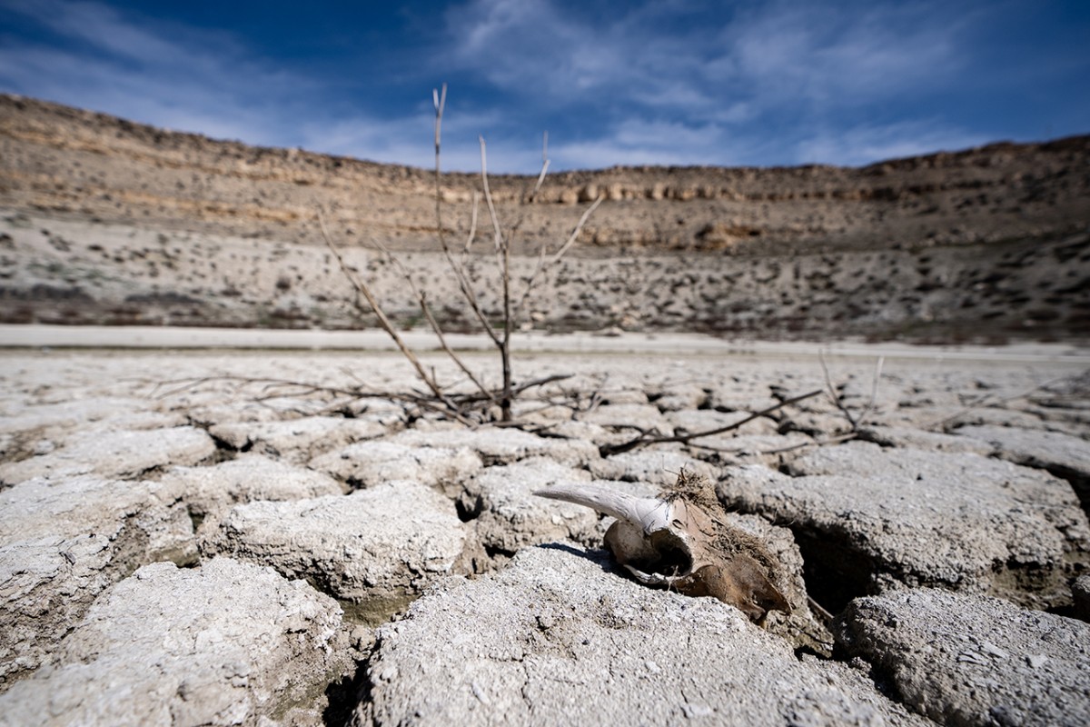 İklim krizinin tarım arazilerini ve yerleşim yerlerini tehdit eden sesi obruklar
