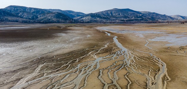 Altınapa Barajı, kuraklık tehdidi altında bulunuyor