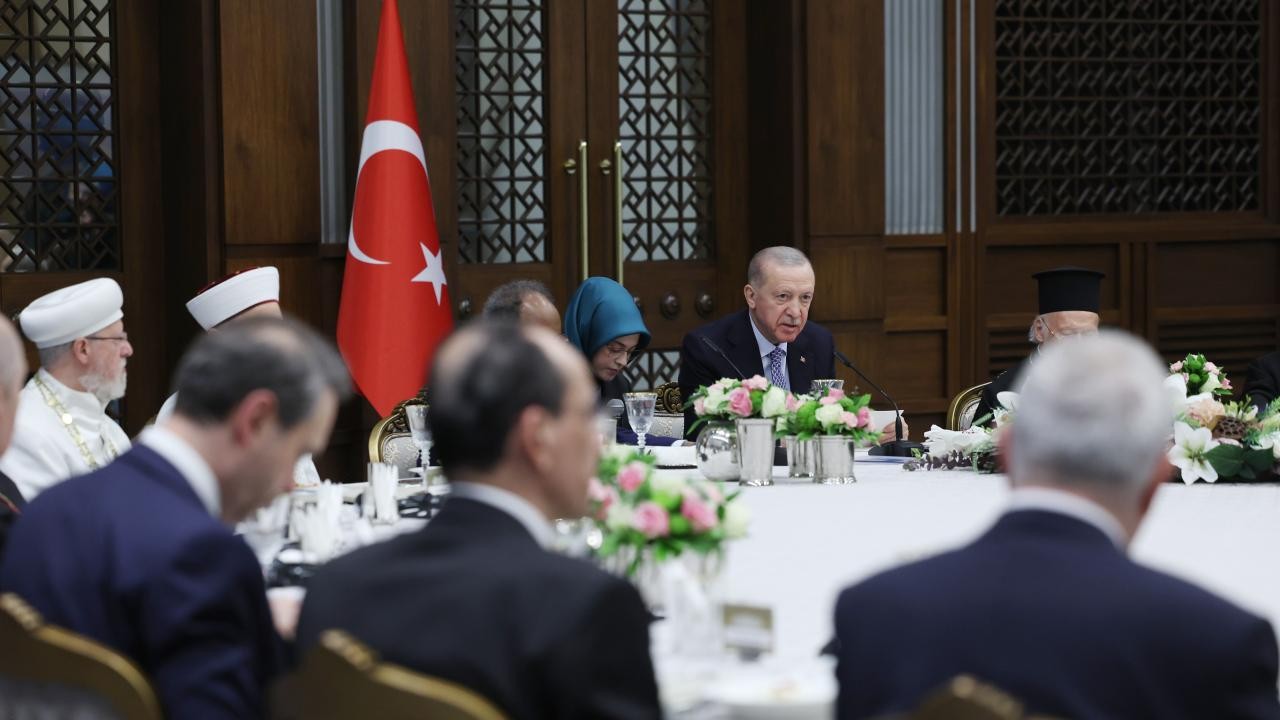 Cumhurbaşkanı Erdoğan: Toplumsal gerilimleri ülkemize taşıma niyetinde olanlara fırsat vermeyeceğiz