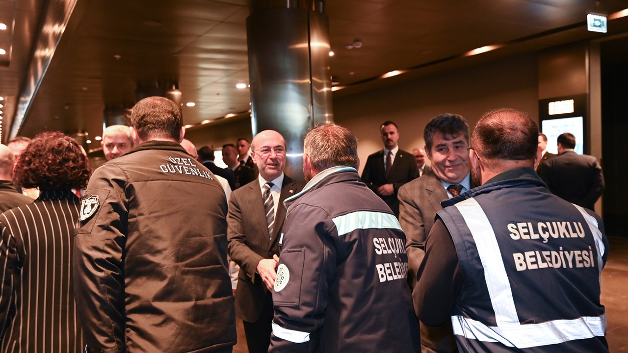 Başkan Pekyatırmacı “Selçuklu Aile Bayramlaşması” programında belediye personeli ile bir araya geldi