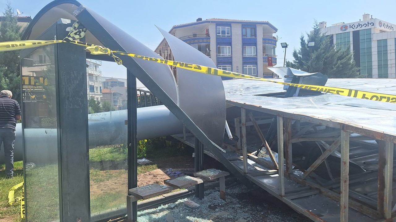 Ayşe'nin öldüğü 'reklam panosu' davasında 15 günde tahliye