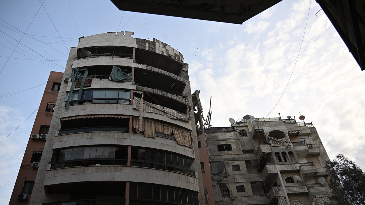 İsrail'in, Beyrut'un güneyine düzenlediği hava saldırısında 3 kişi öldü