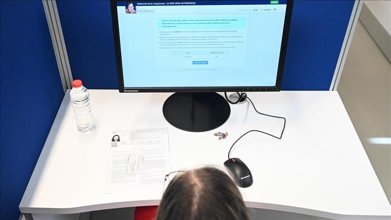 Hafta sonu iki Elektronik Yabancı Dil Sınavı yapılacak