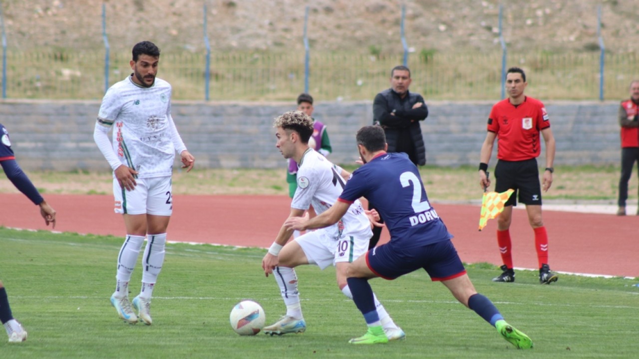 1922 Konyaspor evinde 1923 Mustafakemalpaşa'ya mağlup oldu