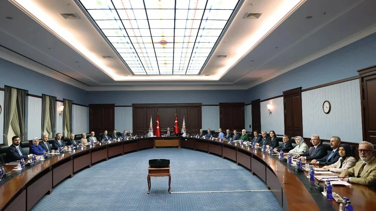 AK Parti MYK toplanıyor: Masada hangi konular var