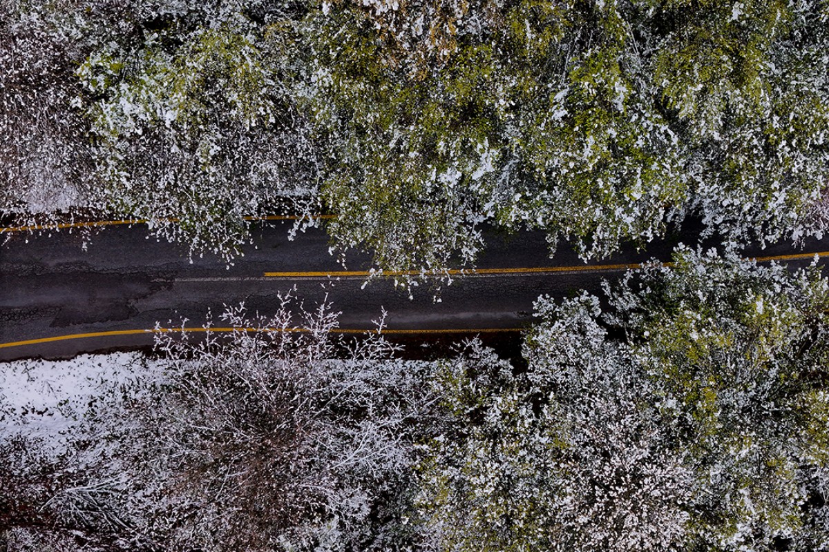 İlkbahar’da karla kaplanan Çam Dağı havadan görüntülendi
