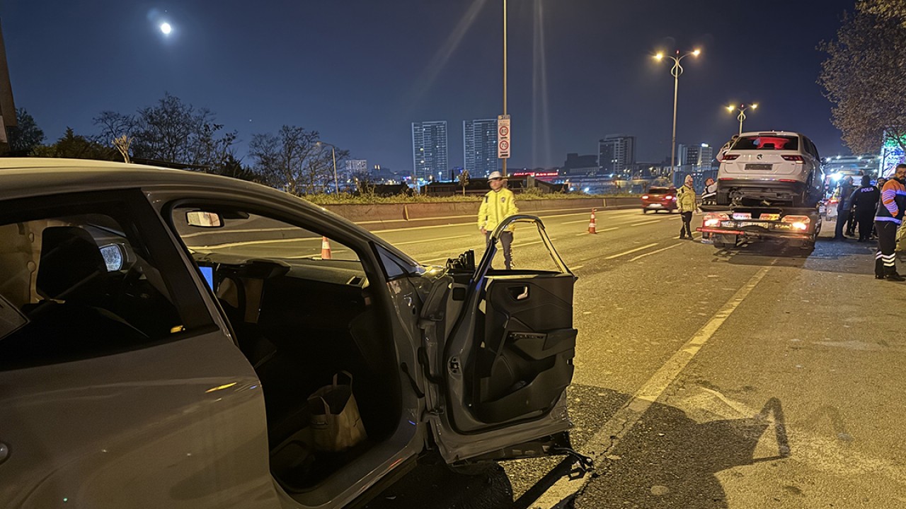 Cip ile otomobil çarpıştı: 2 ölü, 4 yaralı