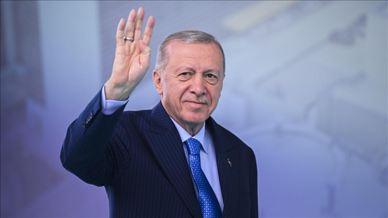İletişim Başkanlığı, Cumhurbaşkanı Erdoğan'ın ADF'deki konuşmasını kitaplaştırdı