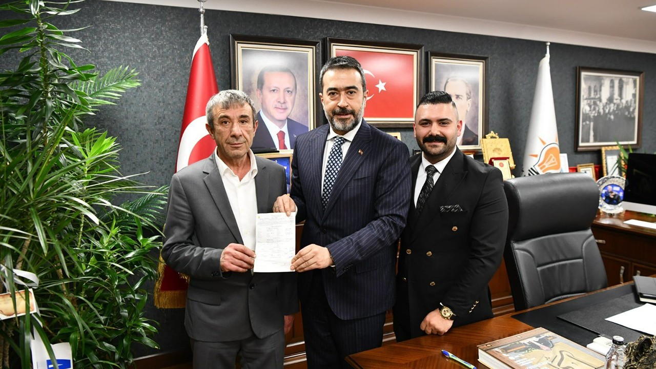 Boykot yüzünden zarar eden CHP'li pazarcı AK Parti'ye geçti