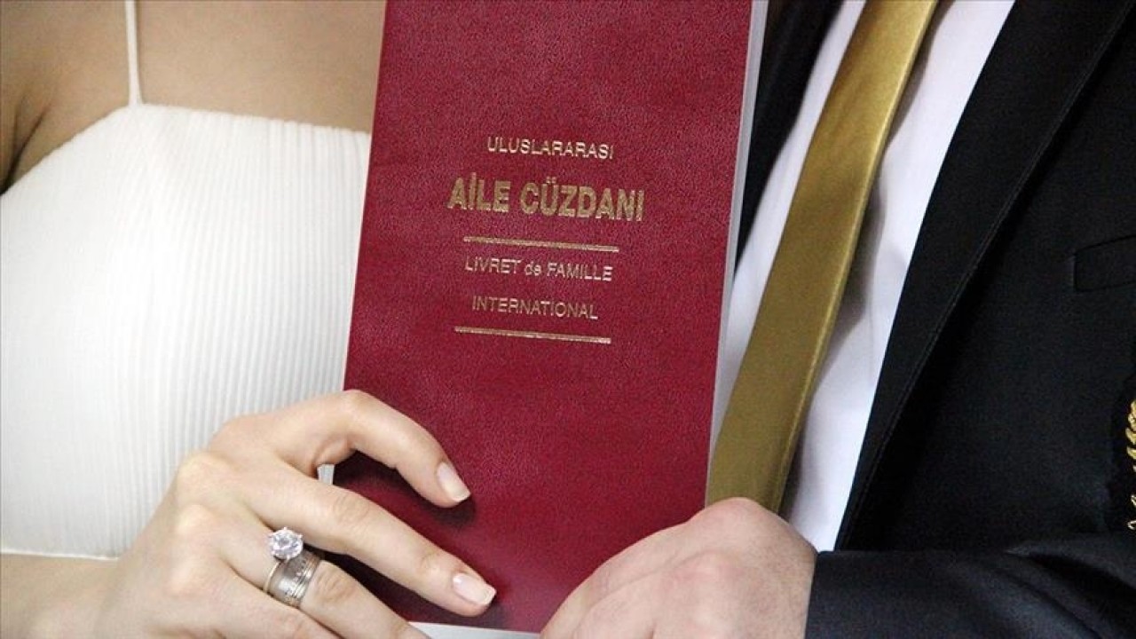 Yeni evlenecek gençlere yüzde 35 indirim desteği olacak! Markalar belli oldu