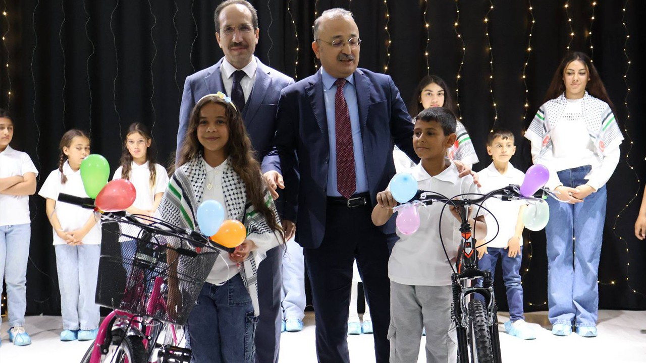 Akşehir'de Roman çocuklara yönelik açılan Kur'an kursu sona erdi