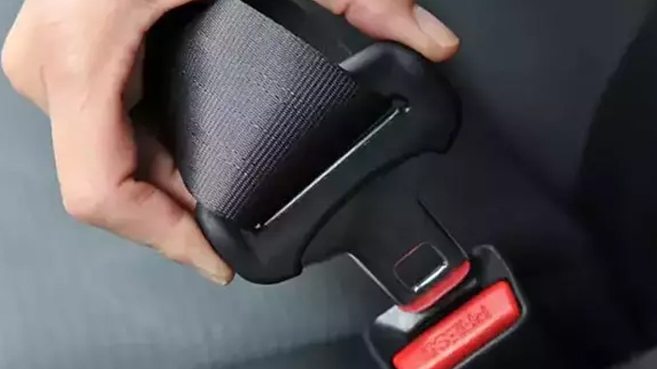 Hayat kurtaran kemer: Bu kemer kalp krizini anlıyor, arabayı durduruyor!