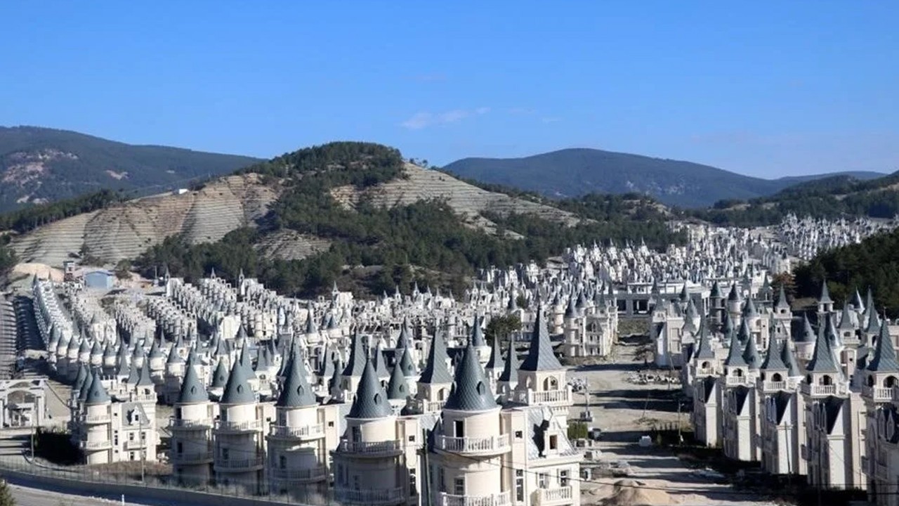 Peri Masalı'ndan dev vurgun çıktı! Bolu'daki şato dolandırıcılığına 885 yıl hapis talebi