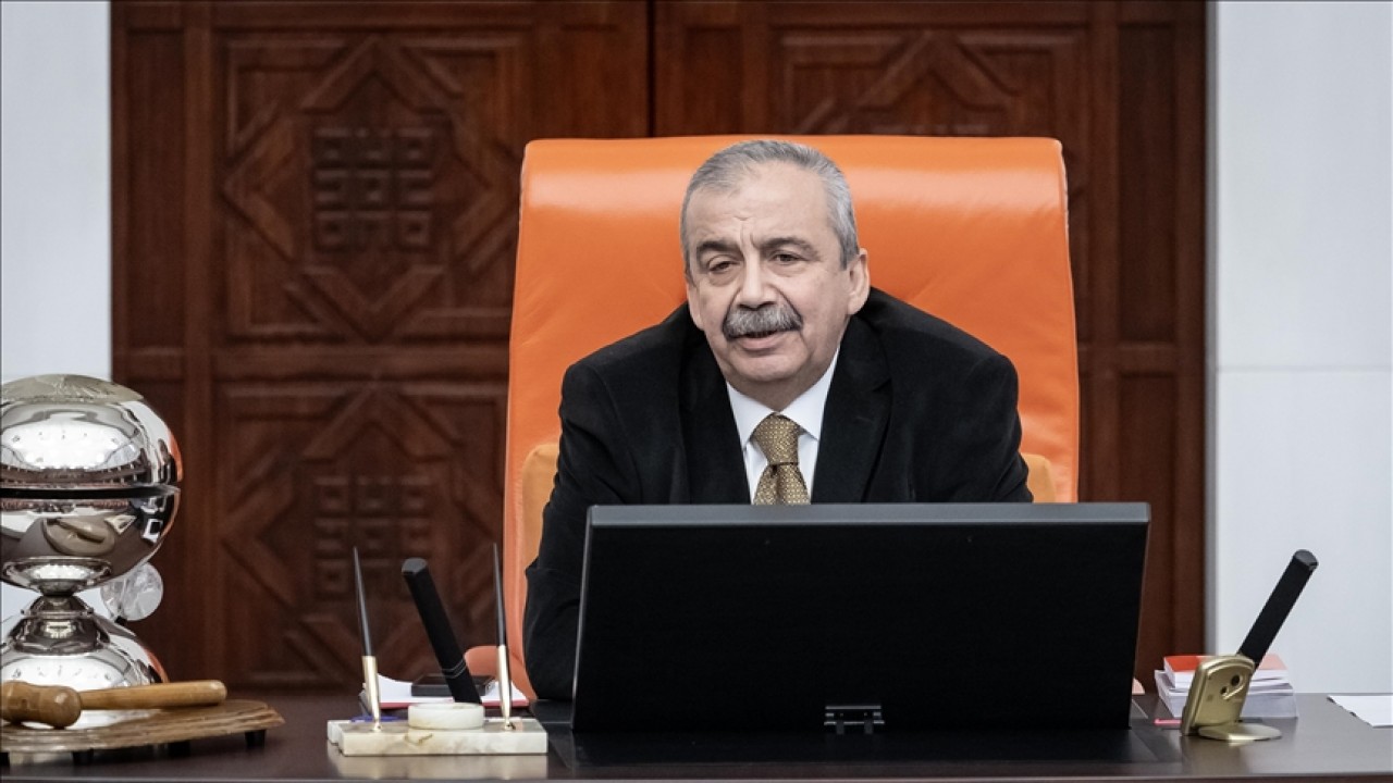 SIRRI SÜREYYA ÖNDER ÖLDÜ MÜ?