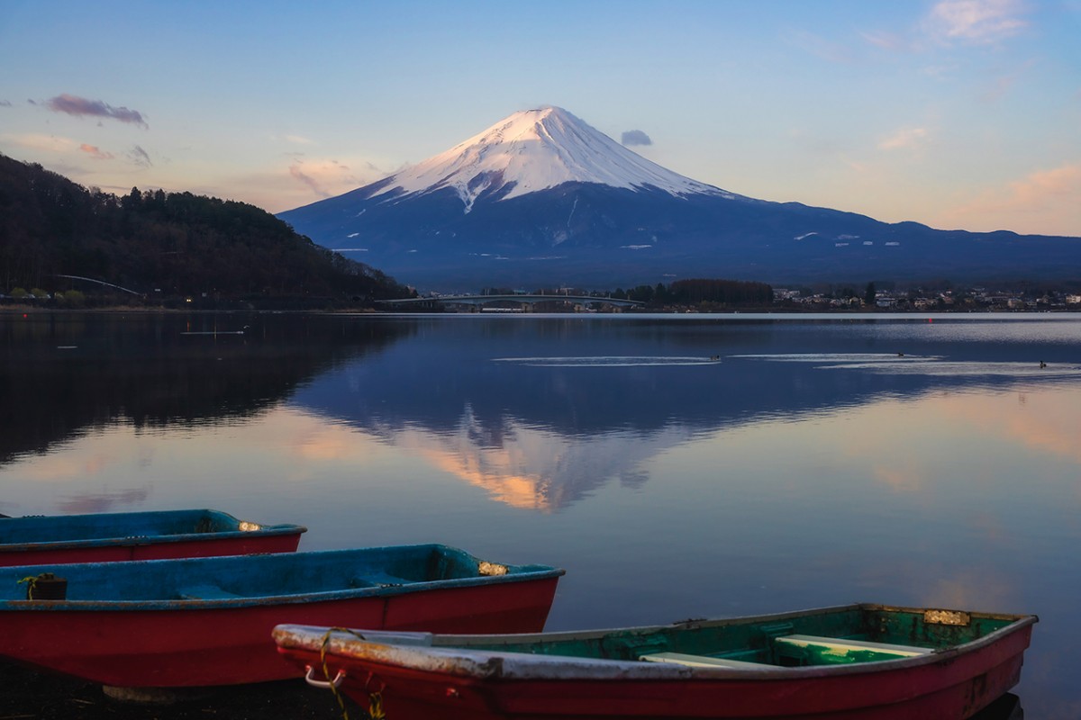 Japonya’nın doğal güzelliklere sahip Fuji Dağı ve Yamanakako Gölü