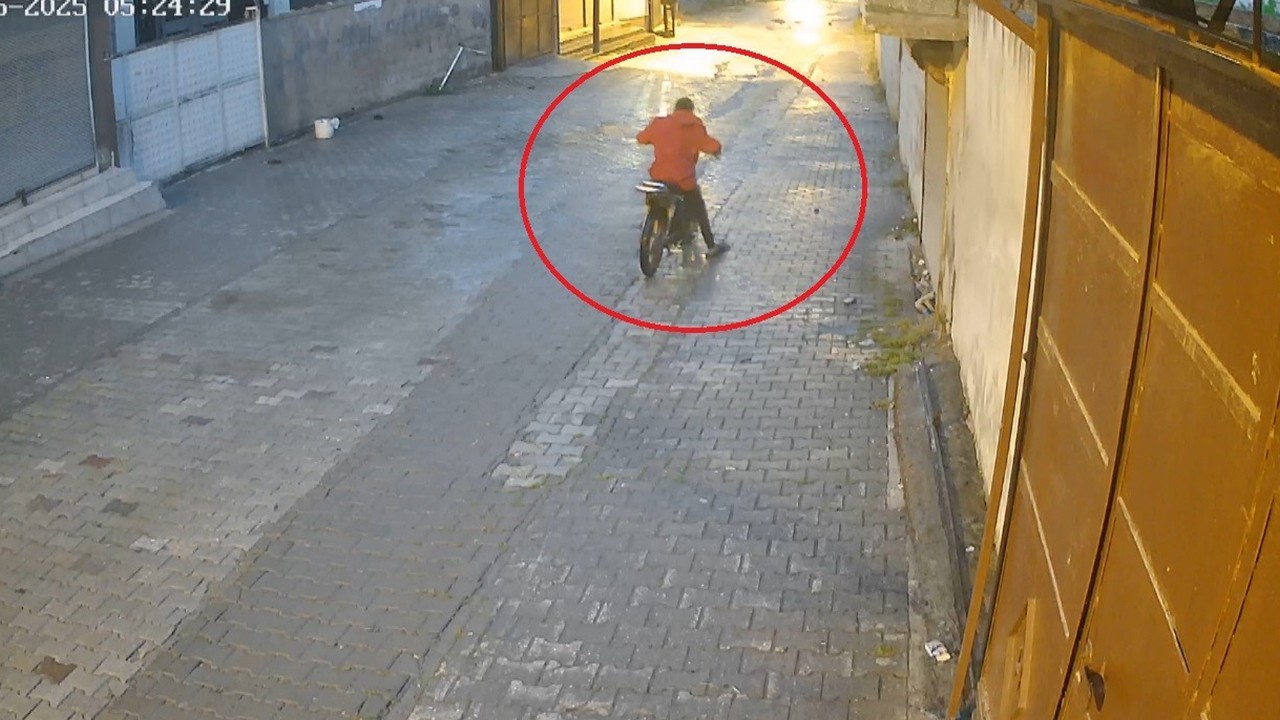 Çaldığı motosiklet arızalanınca park edip, başka motosiklet çaldı