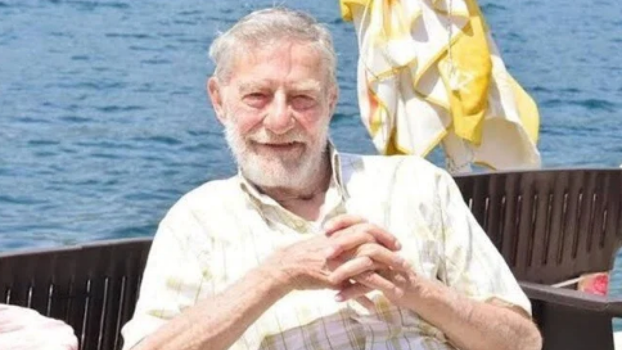 Oyuncu Ahmet Mekin hastaneye kaldırıldı