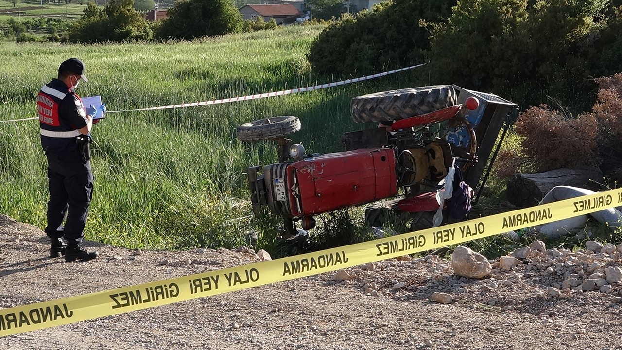 Devrilen traktördeki ortaokul öğrencisi Edanur öldü
