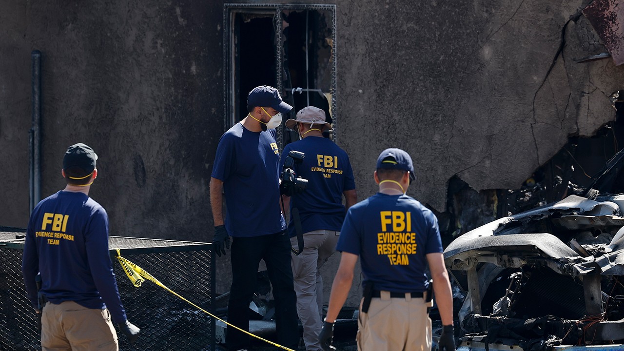 Yerleşim yerine düşen uçakta 6 kişinin öldüğü doğrulandı