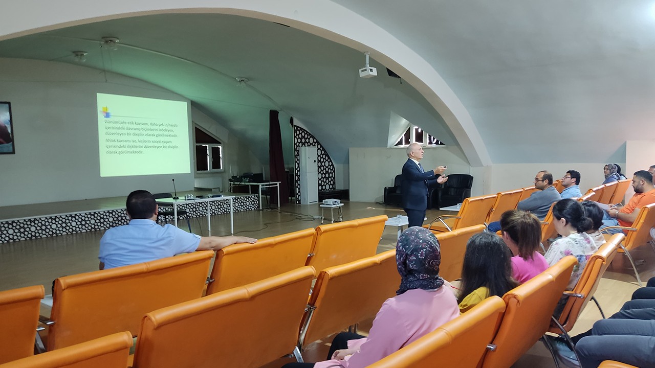 Kulu'da öğretmenlere etik eğitimi semineri düzenlendi