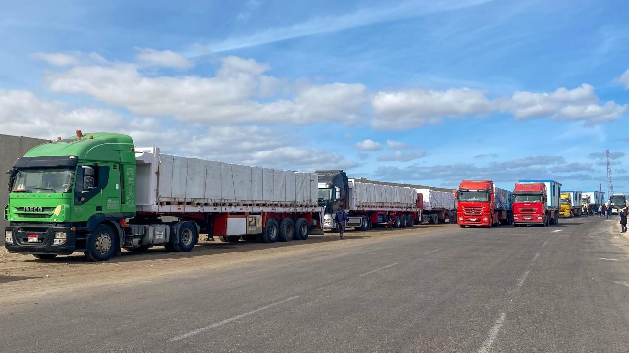 Gazze'deki Sağlık Bakanlığı: İsrail, sağlık yardımı yüklü 3 bin tırın girişini engelliyor