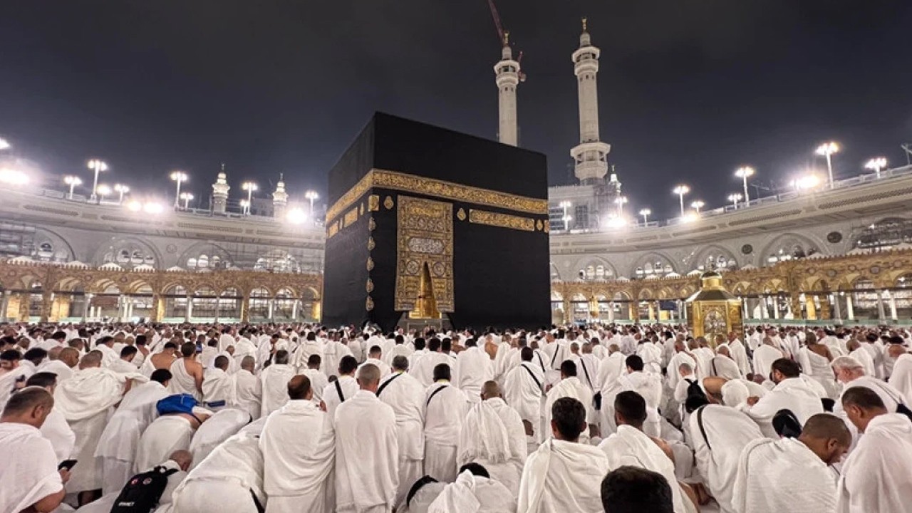 75 bini aşkın kişi hac kuralları ihlali nedeniyle geri gönderildi