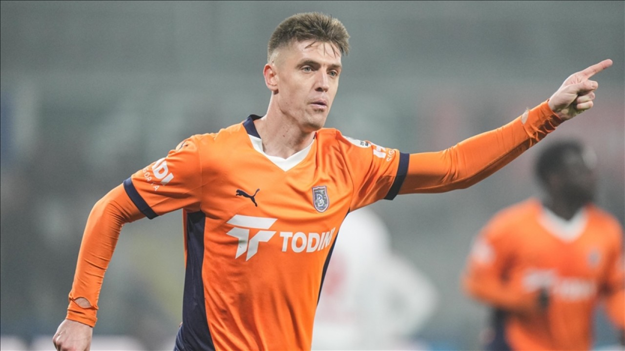 Başakşehir, Krzysztof Piatek ile yollarını ayırdı