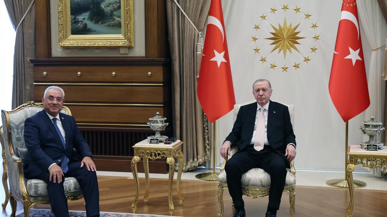 Cumhurbaşkanı Erdoğan, DSP ve HÜDA PAR Genel Başkanlarını kabul etti