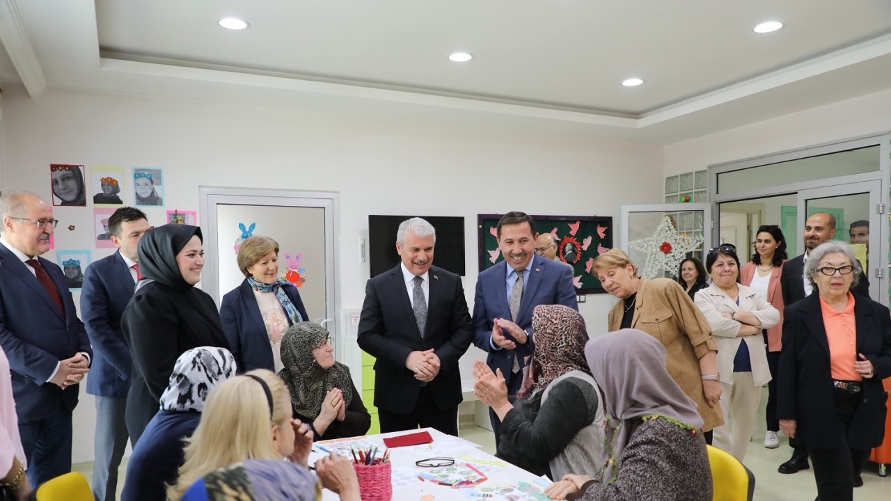 Vali Akın, Kaymakam Ayhan ve Başkan Kılca’dan Alzheımer Gündüz Yaşam Merkezi’ne ziyaret