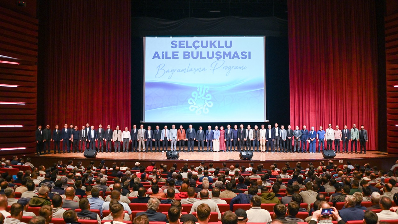 Başkan Pekyatırmacı belediye personeli ile bayramlaştı