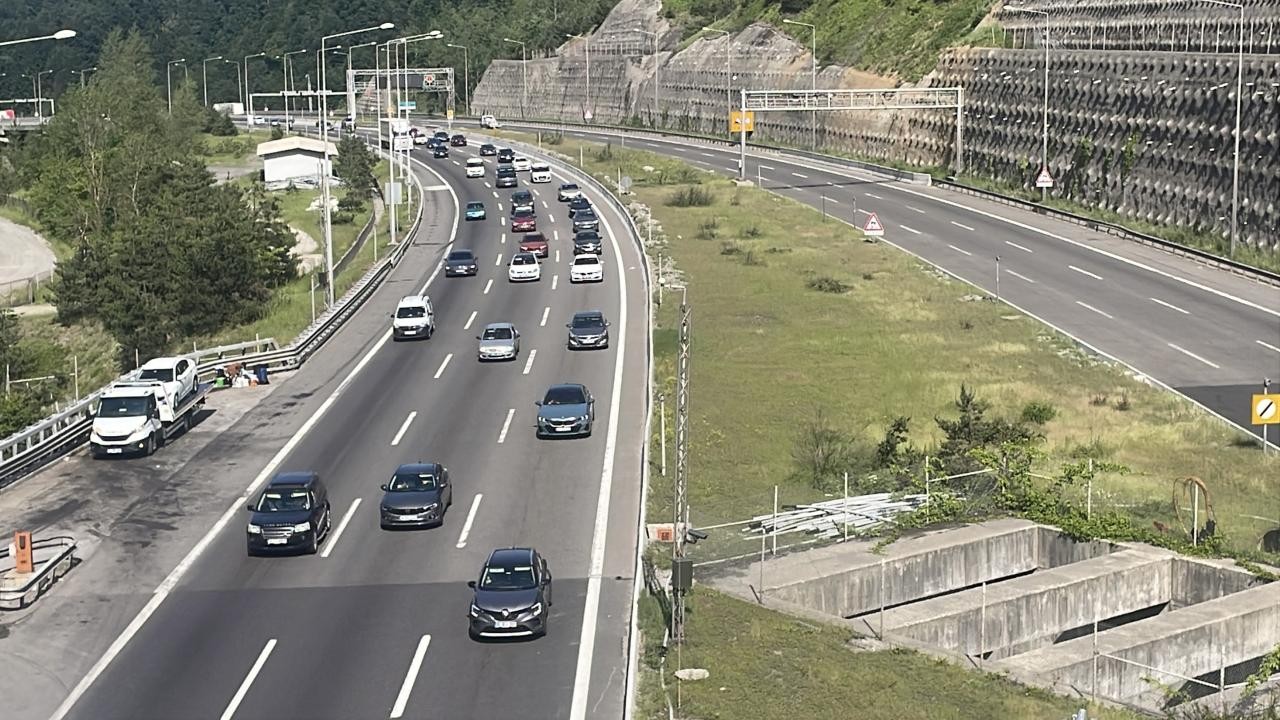 Sürücülere "yorgun ve uykusuz yola çıkmayın" uyarısı