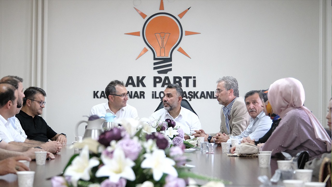 Karapınar'da AK Parti İlçe Başkanlığında bayramlaşma programı düzenlendi