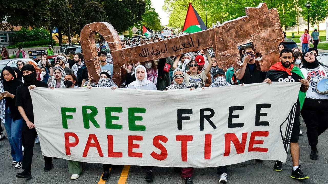 Öğrencilerinin gözetlendiğini belirleyen Michigan Üniversitesi, güvenlik şirketleriyle sözleşmeleri feshetti