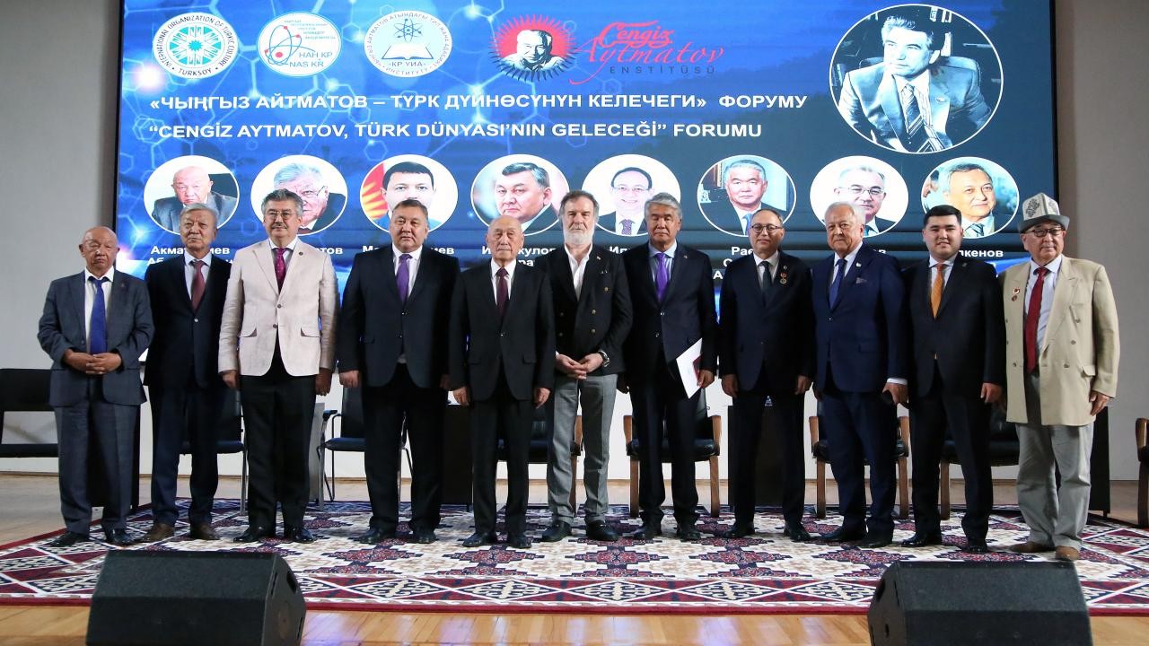 'Cengiz Aytmatov Türk Dünyası'nın Geleceği' forumunda anıldı