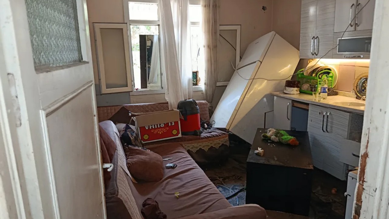 İçme suyu hattı patladı! 20 evi su bastı