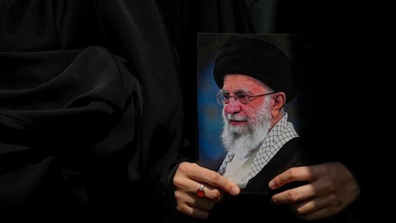 Tüm İranlıların aklında tek soru! Bir haftadır haber alınamıyor: Hamaney nerede?