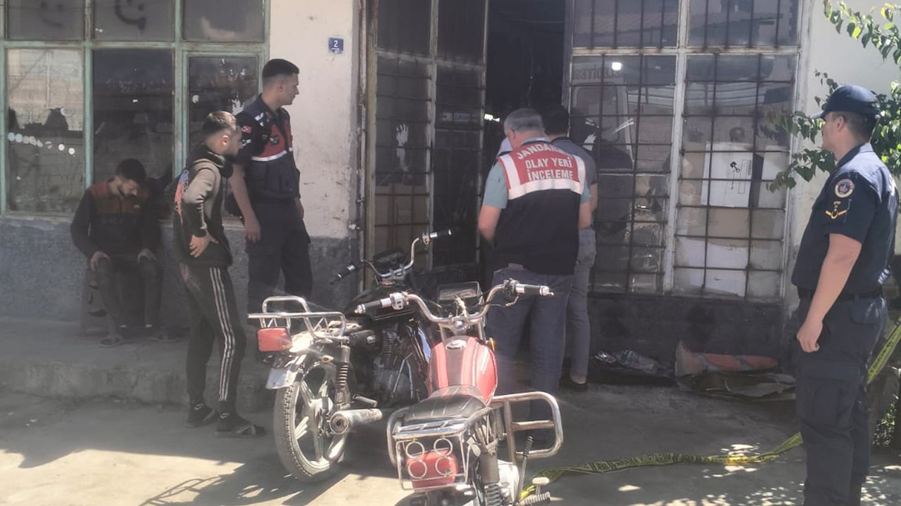 İş yerine silahlı saldırı: 1 ölü, 2 ağır yaralı