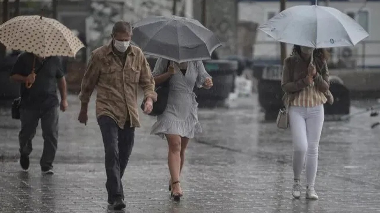 Hafta sonu yağmur geliyor, sıcaklık düşüyor