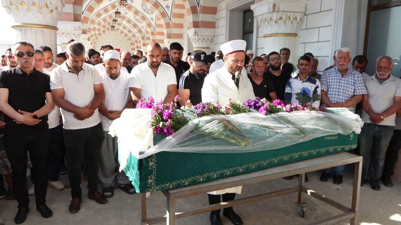 Eski nişanlısı tarafından öldürülen 5,5 aylık hamile Oya'nın cenazesi defnedildi