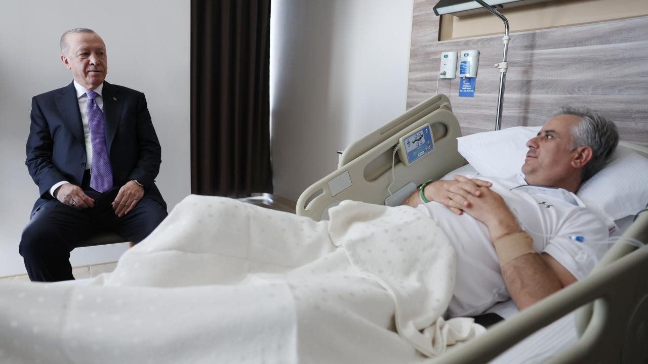 Cumhurbaşkanı Erdoğan'dan, Yalçın'a "geçmiş olsun" ziyareti