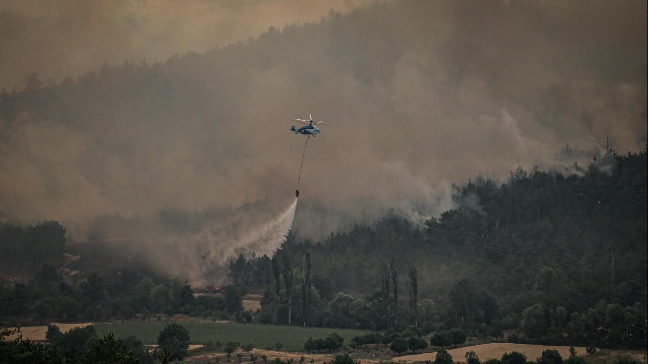 8 noktada alevlerle mücadele sürüyor