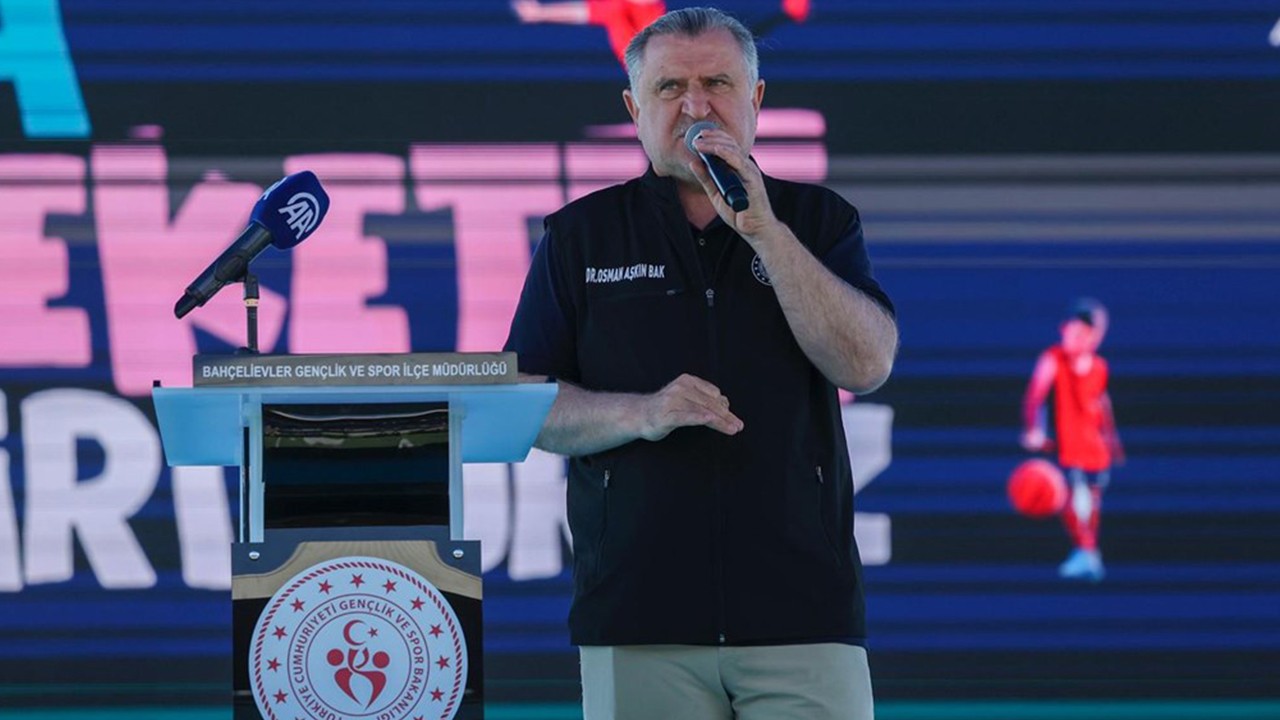 Bakan Bak: Hep beraber bu yazı hareketli geçireceğiz