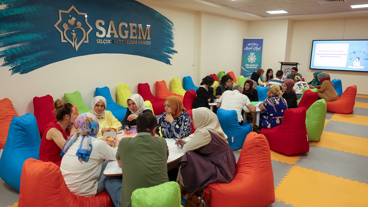 SAGEM’den ailelere tatilde aile olmak konulu seminer