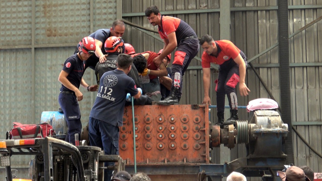 Kırım makinesine düşen işçinin bacakları koptu