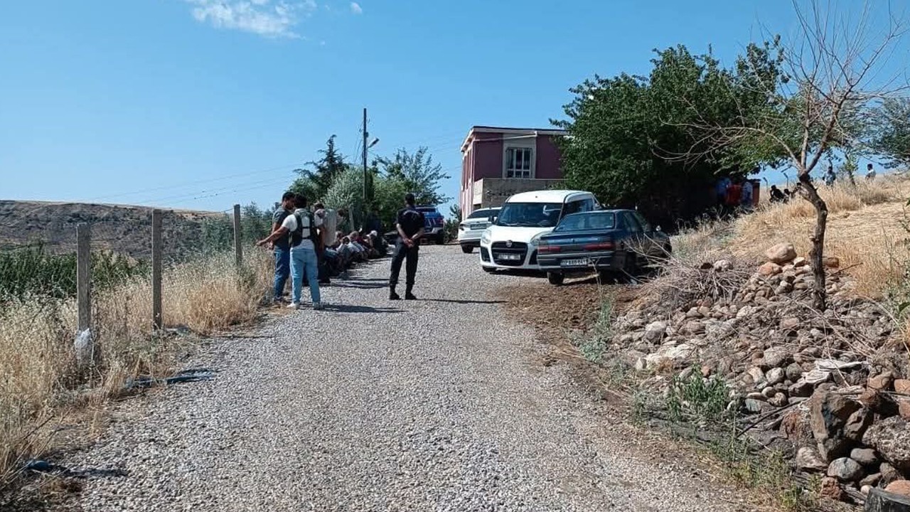 Tartıştığı eşini av tüfeğiyle öldürdü