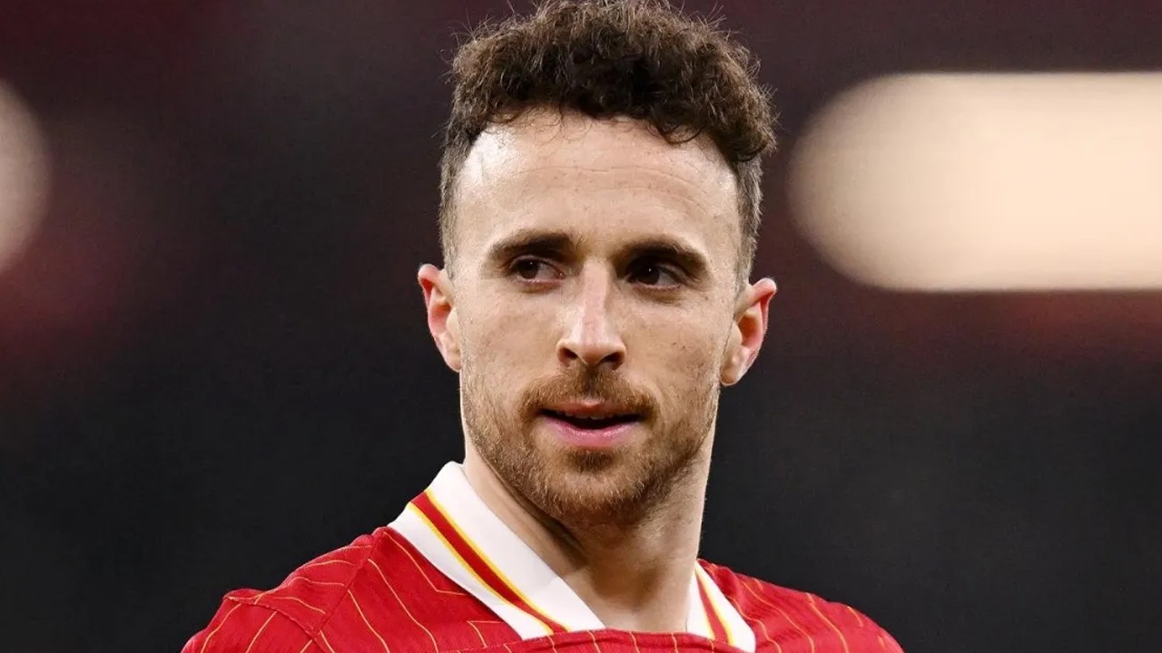 Liverpool'un yıldız futbolcusu Diogo Jota hayatını kaybetti