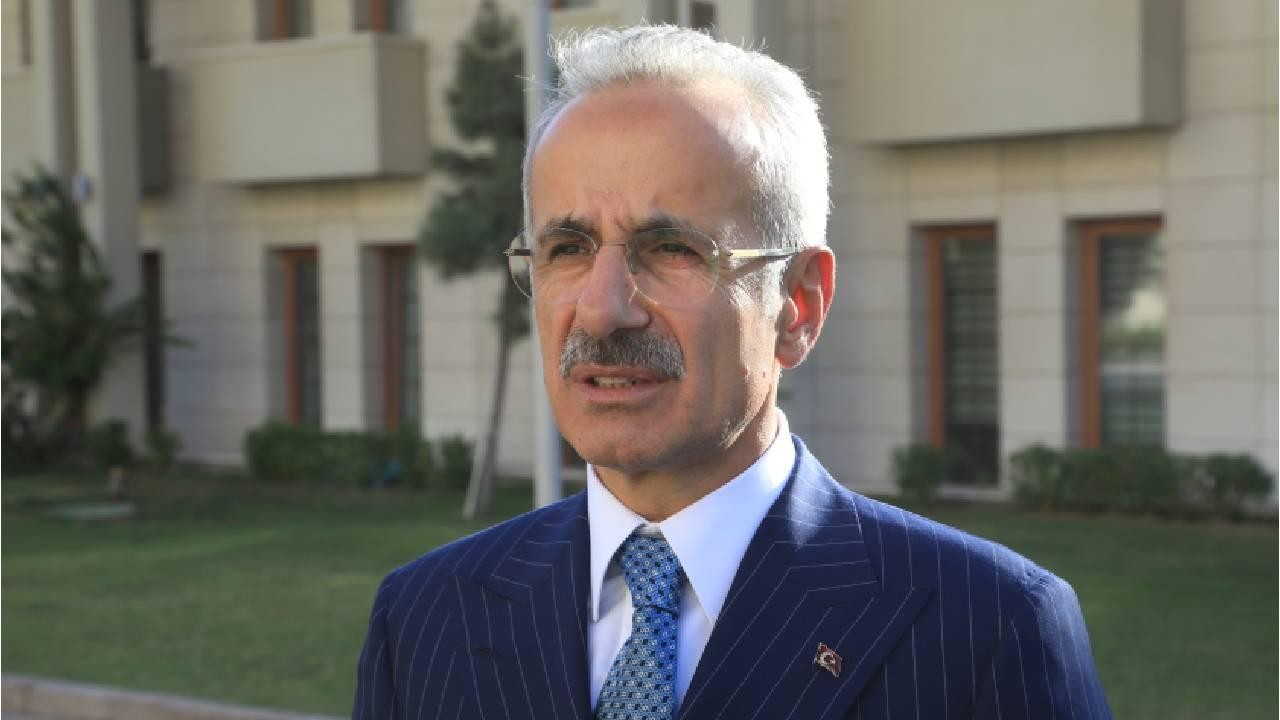 Bakan Uraloğlu: Şam Uluslararası Havalimanı'na ilk uçuş gerçekleşti