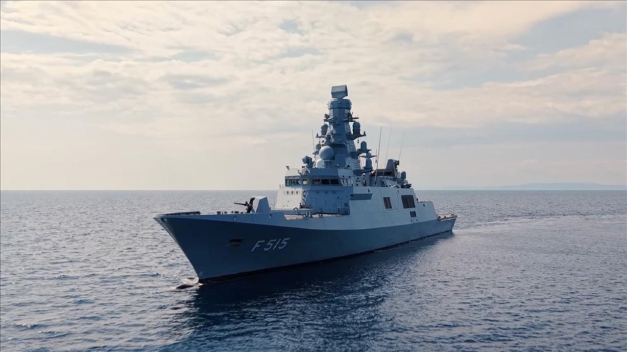 TCG İstanbul firkateyni fiili atış testlerinde hedefleri başarıyla vurdu